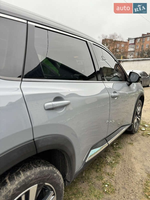 Позашляховик / Кросовер Nissan Rogue 2020 в Славуті