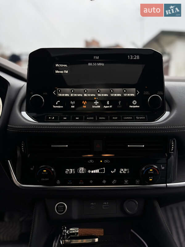 Позашляховик / Кросовер Nissan Rogue 2020 в Славуті