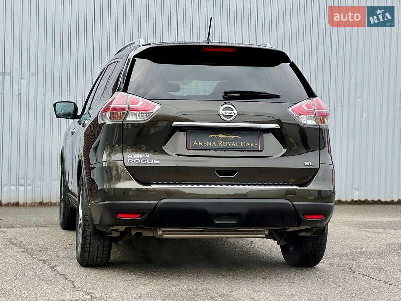 Внедорожник / Кроссовер Nissan Rogue 2015 в Киеве