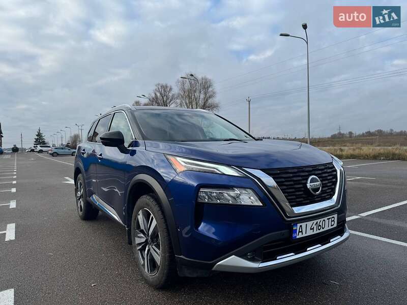 Внедорожник / Кроссовер Nissan Rogue 2021 в Киеве