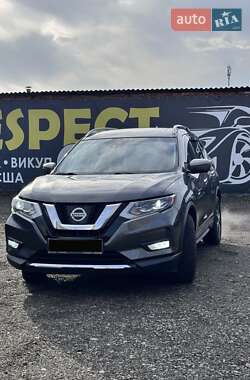 Внедорожник / Кроссовер Nissan Rogue 2017 в Харькове