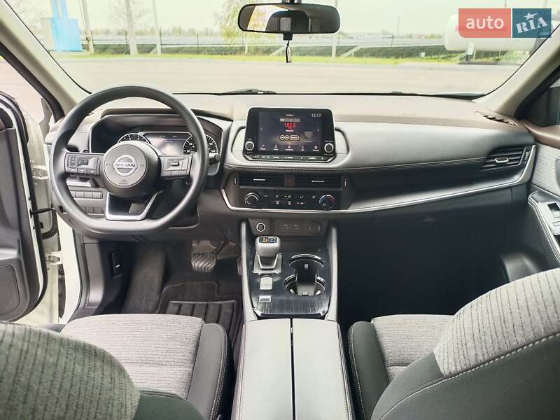 Внедорожник / Кроссовер Nissan Rogue 2021 в Днепре