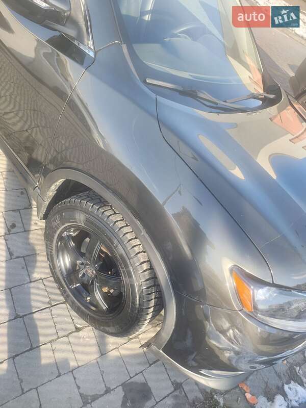 Внедорожник / Кроссовер Nissan Rogue 2016 в Львове