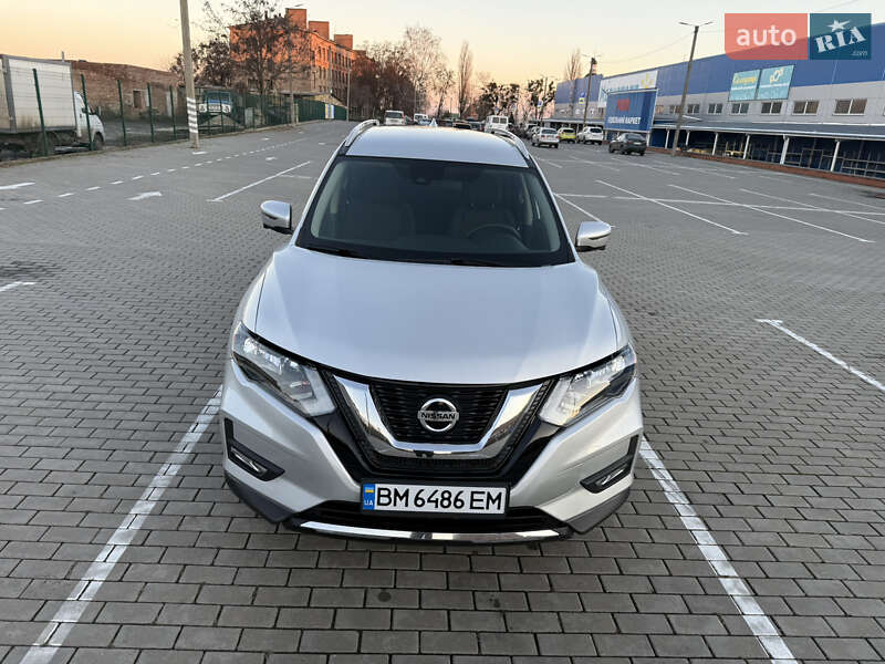 Позашляховик / Кросовер Nissan Rogue 2020 в Ромнах