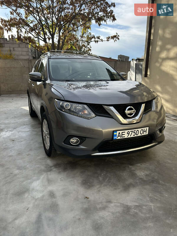 Внедорожник / Кроссовер Nissan Rogue 2014 в Днепре
