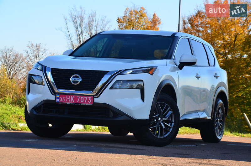 Внедорожник / Кроссовер Nissan Rogue 2021 в Дрогобыче