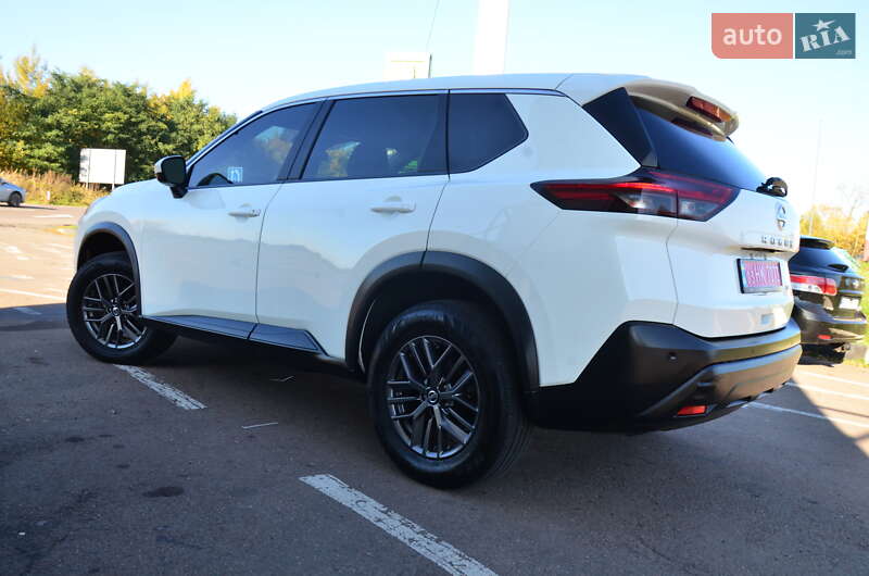 Внедорожник / Кроссовер Nissan Rogue 2021 в Дрогобыче