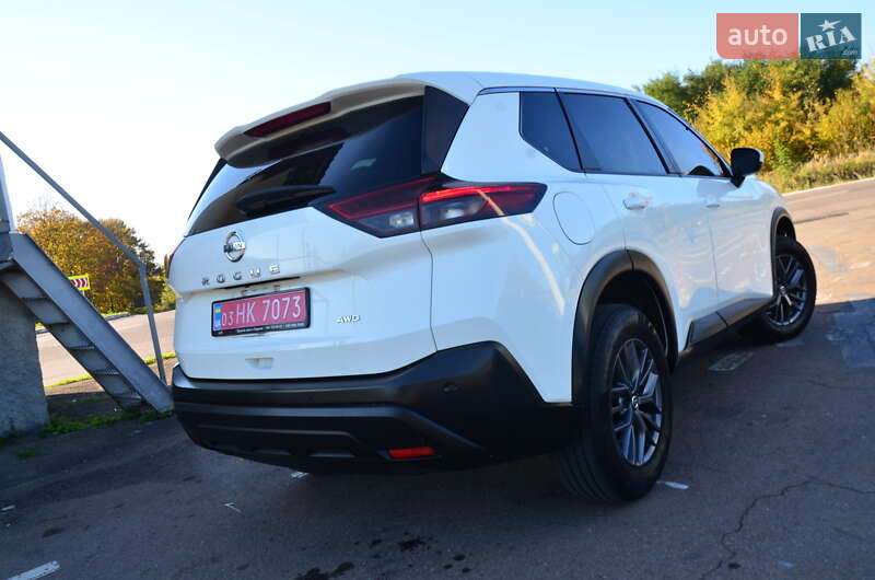 Внедорожник / Кроссовер Nissan Rogue 2021 в Дрогобыче