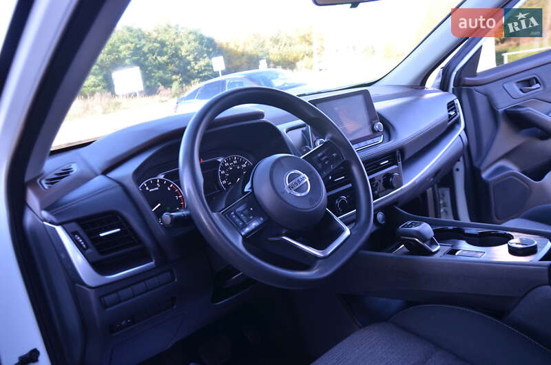 Внедорожник / Кроссовер Nissan Rogue 2021 в Дрогобыче