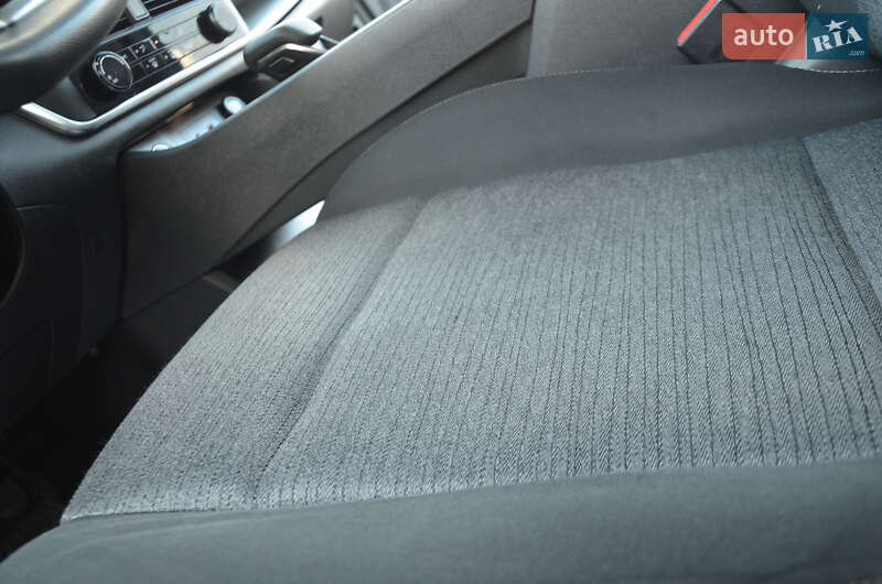 Внедорожник / Кроссовер Nissan Rogue 2021 в Дрогобыче