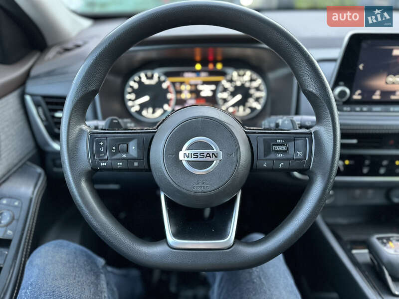 Позашляховик / Кросовер Nissan Rogue 2021 в Львові