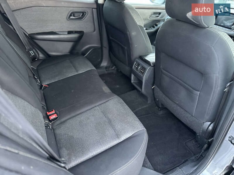 Позашляховик / Кросовер Nissan Rogue 2021 в Львові