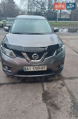 Позашляховик / Кросовер Nissan Rogue 2016 в Лубнах