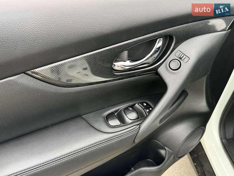 Внедорожник / Кроссовер Nissan Rogue 2016 в Киеве фото 31 Внедорожник / Кроссовер Nissan Rogue 2016 в Киеве