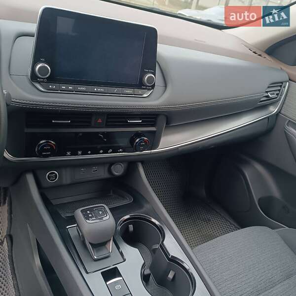 Позашляховик / Кросовер Nissan Rogue 2023 в Черкасах