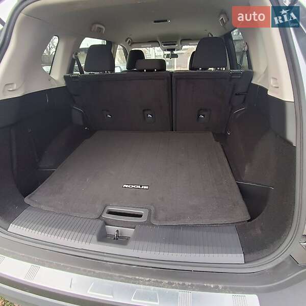 Позашляховик / Кросовер Nissan Rogue 2023 в Черкасах
