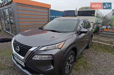 Позашляховик / Кросовер Nissan Rogue 2023 в Черкасах