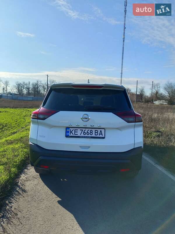 Внедорожник / Кроссовер Nissan Rogue 2021 в Днепре