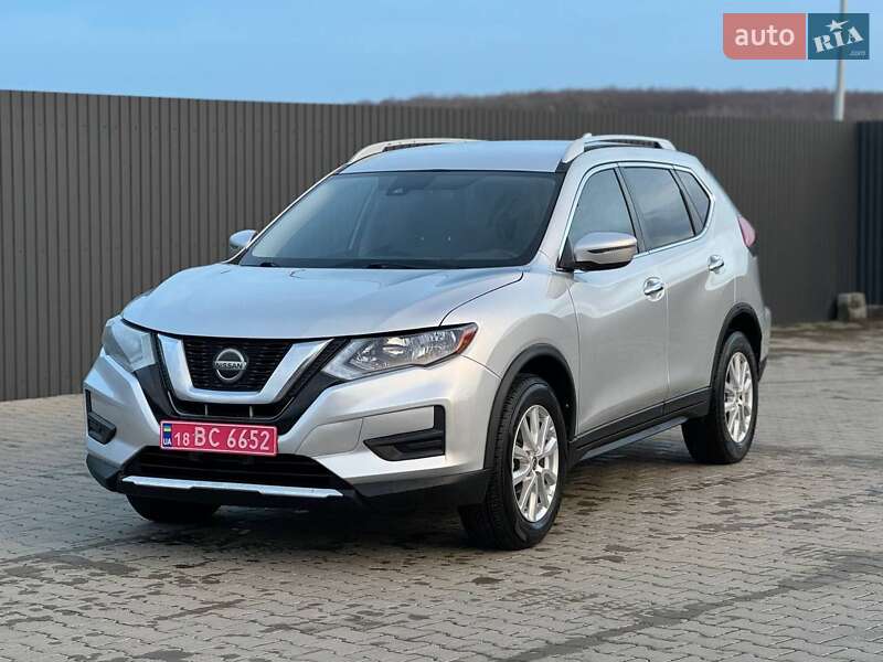 Внедорожник / Кроссовер Nissan Rogue 2019 в Хмельницком