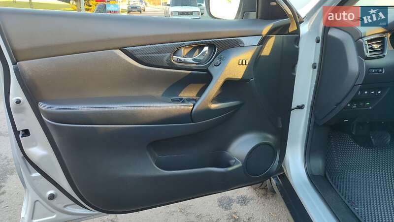 Внедорожник / Кроссовер Nissan Rogue 2020 в Полтаве