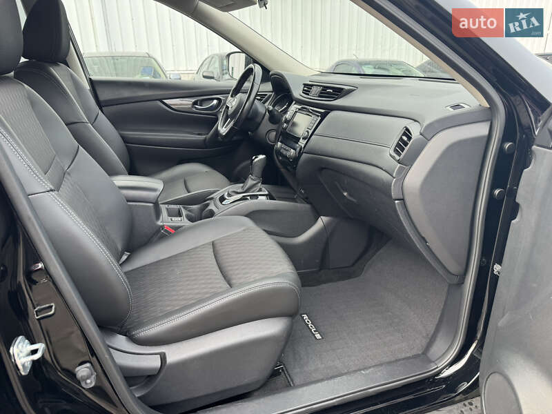 Позашляховик / Кросовер Nissan Rogue 2018 в Ізмаїлі