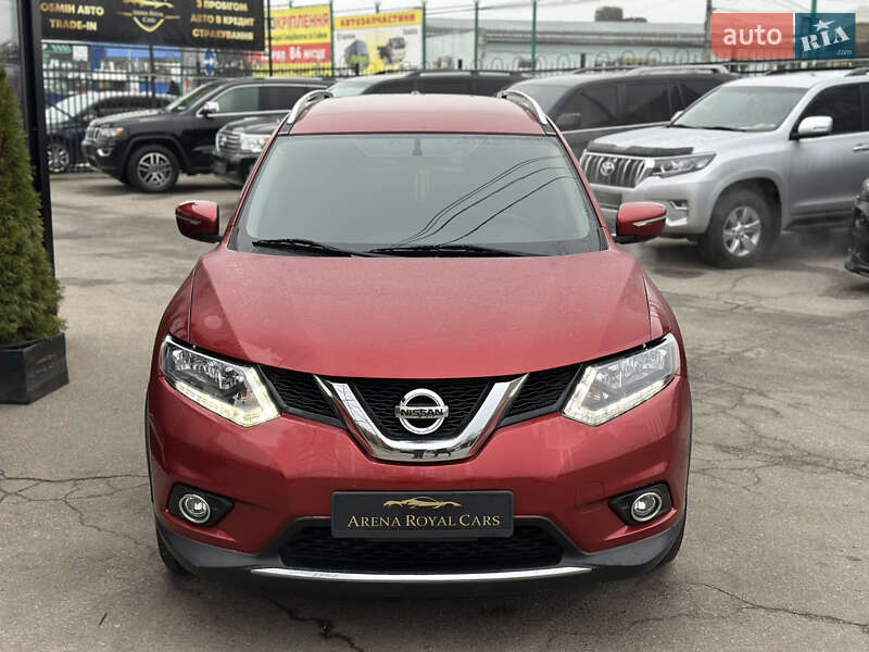 Внедорожник / Кроссовер Nissan Rogue 2015 в Харькове