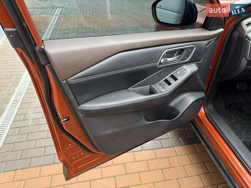 Внедорожник / Кроссовер Nissan Rogue 2020 в Белой Церкви