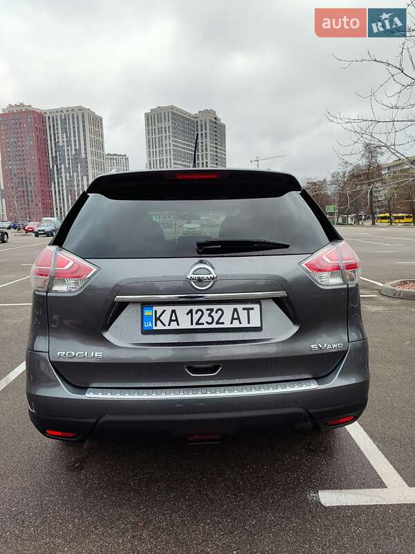 Внедорожник / Кроссовер Nissan Rogue 2015 в Киеве
