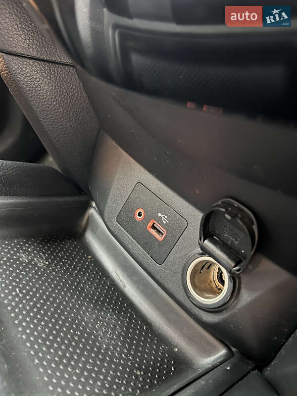 Внедорожник / Кроссовер Nissan Rogue 2018 в Новояворовске