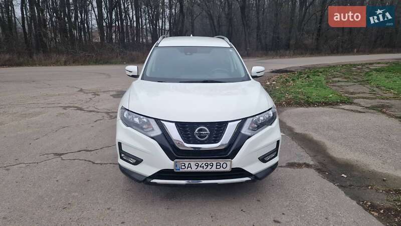 Внедорожник / Кроссовер Nissan Rogue 2019 в Знаменке