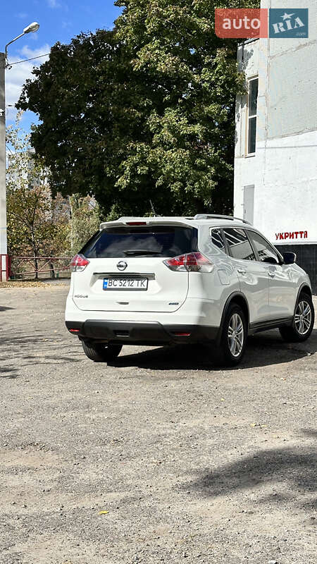 Внедорожник / Кроссовер Nissan Rogue 2013 в Харькове