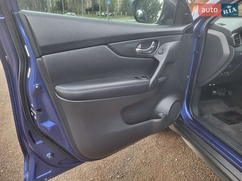 Внедорожник / Кроссовер Nissan Rogue 2017 в Ровно фото 12 Внедорожник / Кроссовер Nissan Rogue 2017 в Ровно