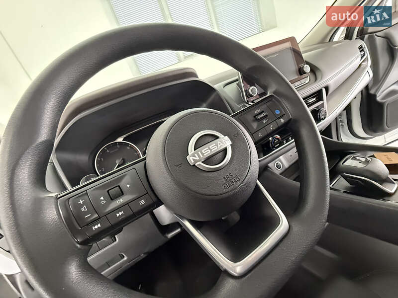 Позашляховик / Кросовер Nissan Rogue 2023 в Трускавці