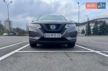 Позашляховик / Кросовер Nissan Rogue 2017 в Києві