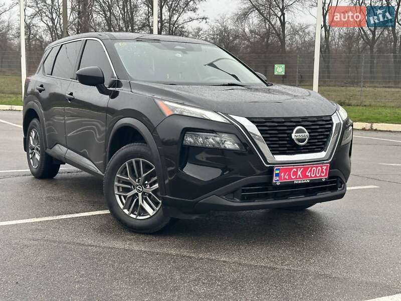Внедорожник / Кроссовер Nissan Rogue 2021 в Запорожье