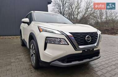 Позашляховик / Кросовер Nissan Rogue 2021 в Умані