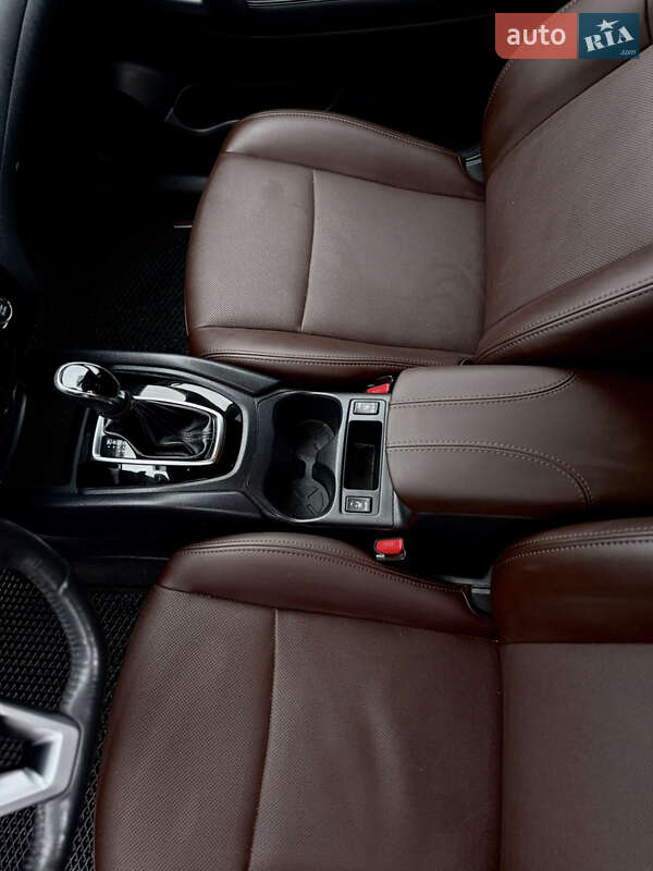 Внедорожник / Кроссовер Nissan Rogue 2017 в Ровно фото 15 Внедорожник / Кроссовер Nissan Rogue 2017 в Ровно