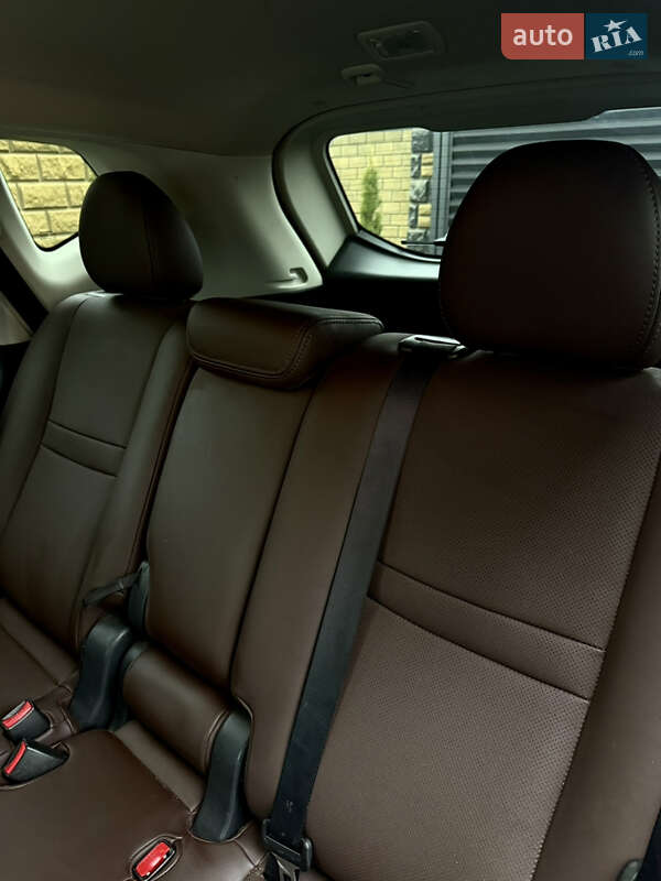 Внедорожник / Кроссовер Nissan Rogue 2017 в Ровно фото 25 Внедорожник / Кроссовер Nissan Rogue 2017 в Ровно