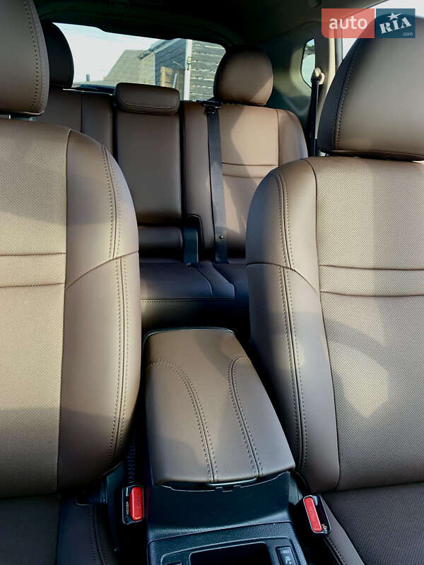 Внедорожник / Кроссовер Nissan Rogue 2017 в Ровно фото 28 Внедорожник / Кроссовер Nissan Rogue 2017 в Ровно