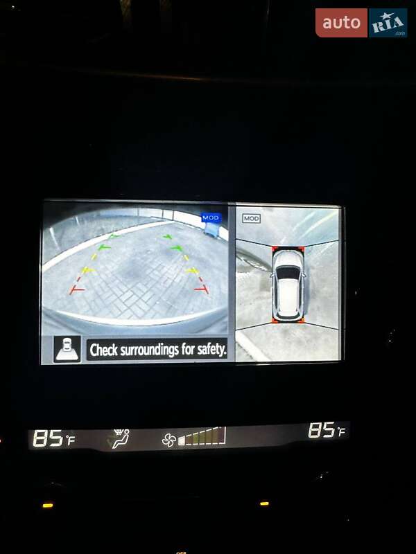 Позашляховик / Кросовер Nissan Rogue 2016 в Києві