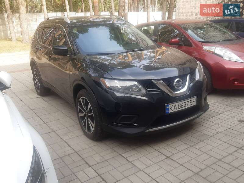 Внедорожник / Кроссовер Nissan Rogue 2016 в Запорожье
