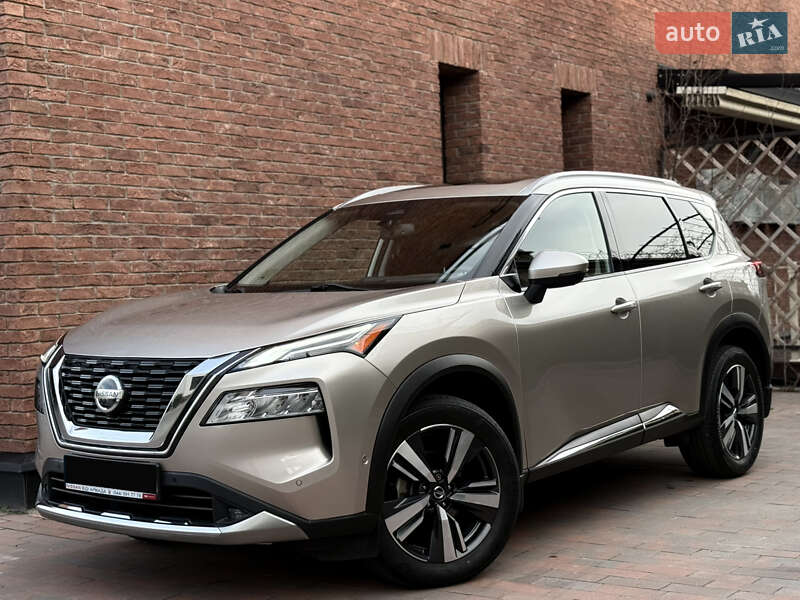 Позашляховик / Кросовер Nissan Rogue 2021 в Києві