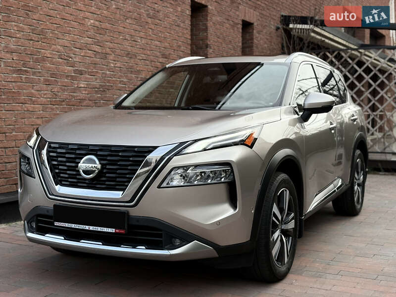 Позашляховик / Кросовер Nissan Rogue 2021 в Києві