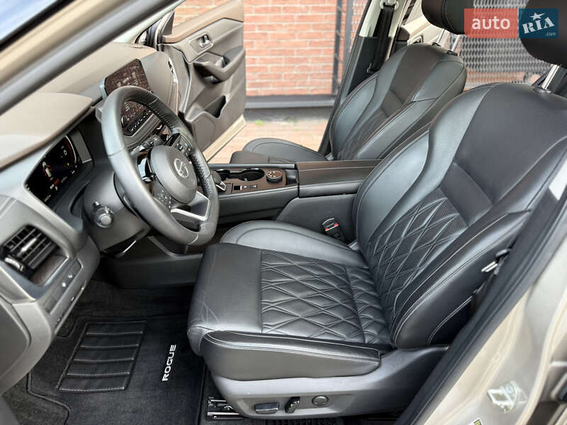Позашляховик / Кросовер Nissan Rogue 2021 в Києві