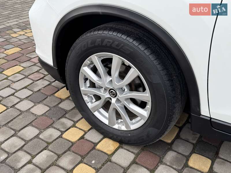 Позашляховик / Кросовер Nissan Rogue 2018 в Луцьку