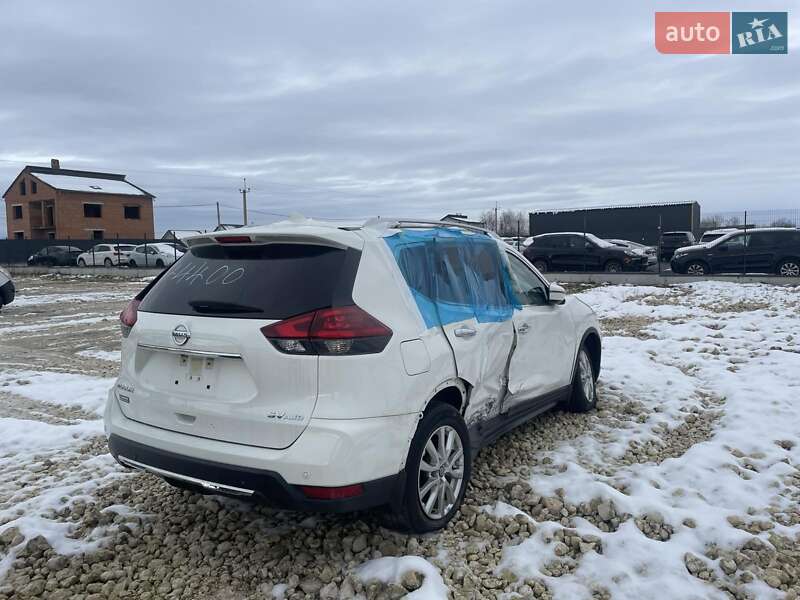 Внедорожник / Кроссовер Nissan Rogue 2020 в Львове