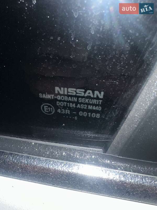 Позашляховик / Кросовер Nissan Rogue 2016 в Києві