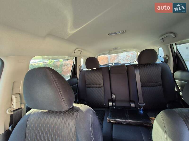 Позашляховик / Кросовер Nissan Rogue 2017 в Білій Церкві