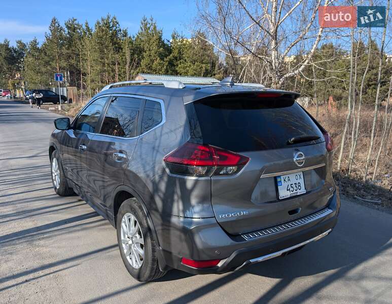 Позашляховик / Кросовер Nissan Rogue 2018 в Києві