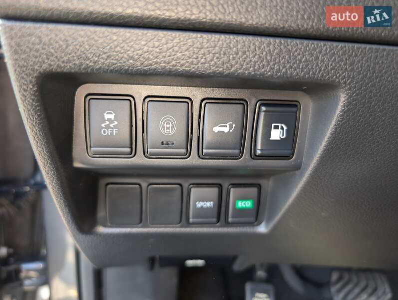 Позашляховик / Кросовер Nissan Rogue 2018 в Києві